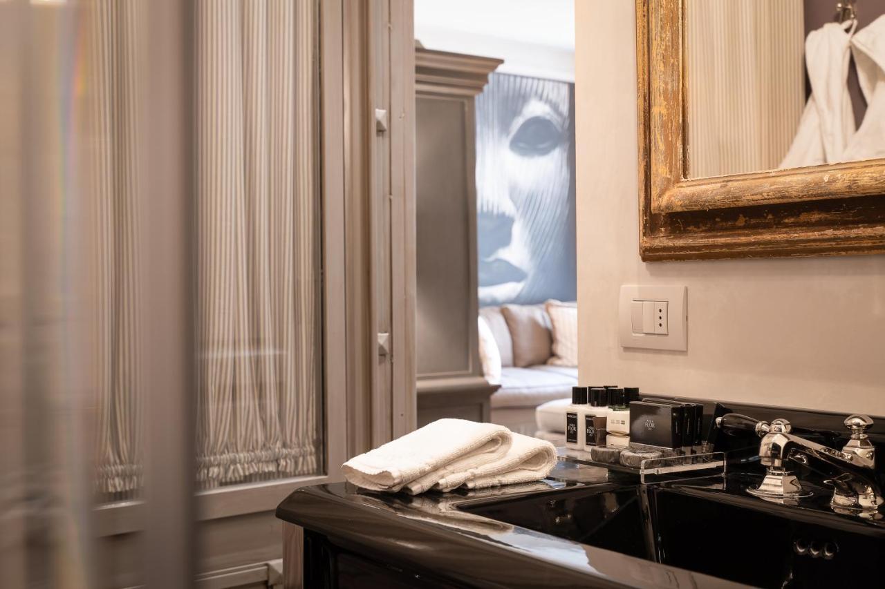 Corte Calzaiuoli Elegant Suites Firenze Bagian luar foto